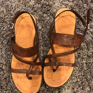 Women’s sandals